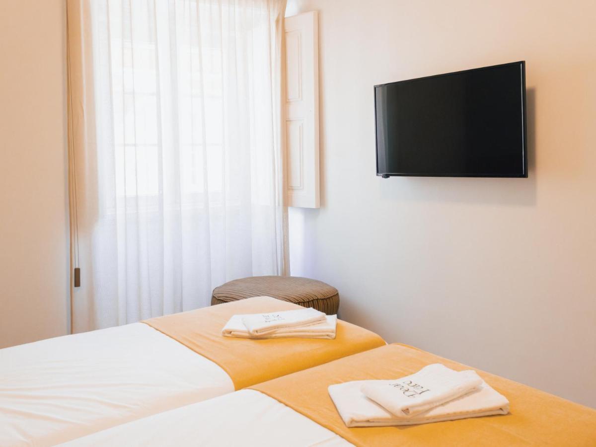 Tweepersoonskamer met 1 of 2 Bedden en Eigen Badkamer